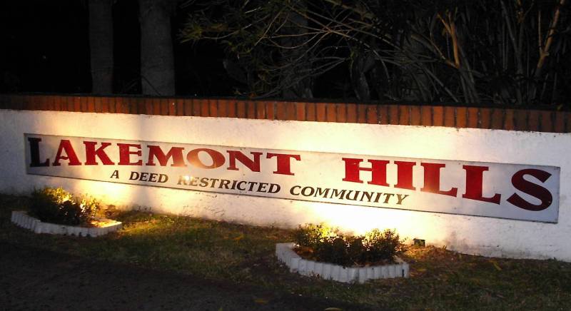 Lakemont Hills  Front Entrance Sign